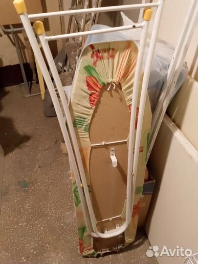 Гладильная доска с подставкой для утюга