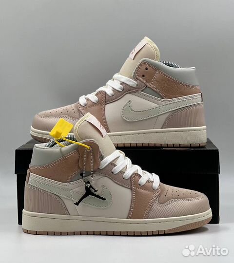 Кроссовки Nike Air Jordan 1 Mid 'Milan'