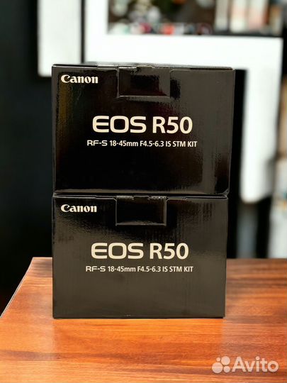 Canon Eos R50 kit RF 18-45mm is Stm Black