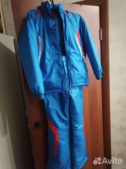 Горнолыжный костюм женский 42-44 размер