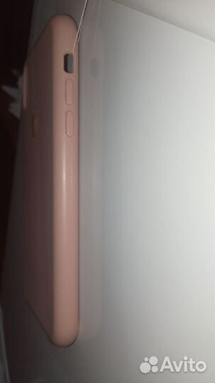 Чехол на iPhone