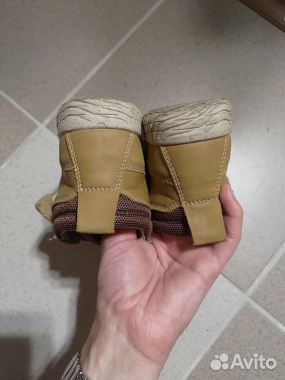 Ботинки демисезонные 24 размер