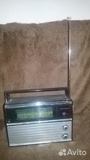 Радиоприемник ретро VEF 202