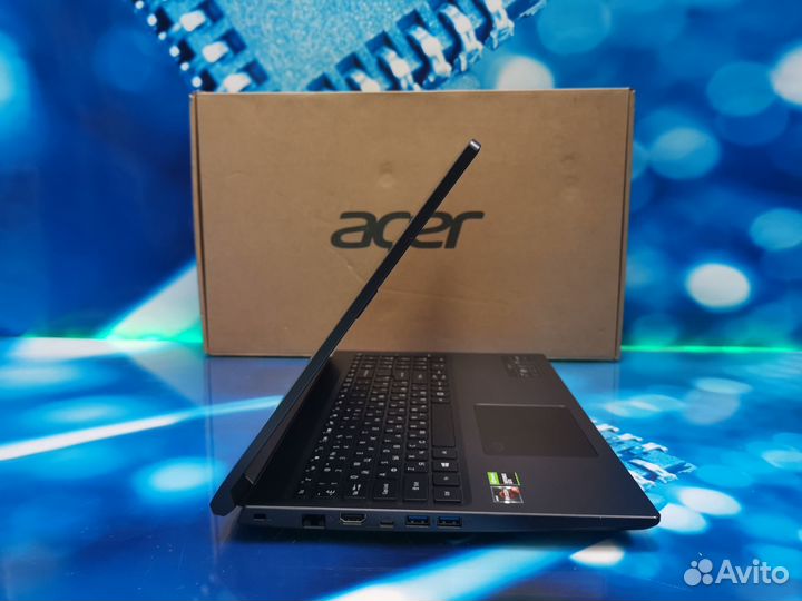 Ноутбук для игр и графики / для подарка