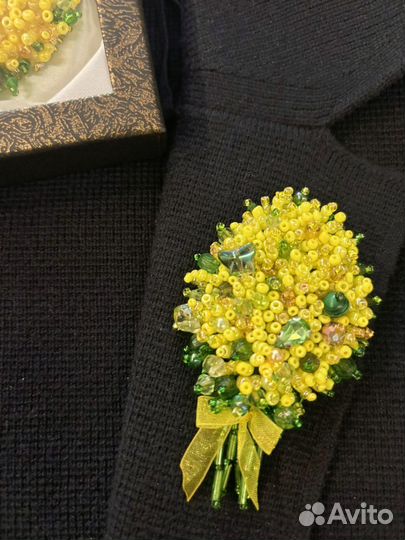 Брошь ручной работы 