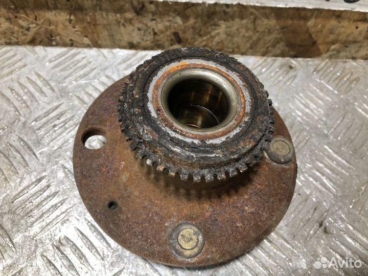 Ступица задняя Mitsubishi Lancer 9