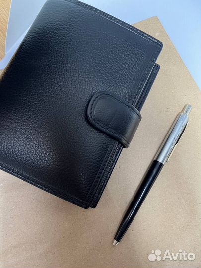 Ручка с гравировкой для выпускников и бизнеса