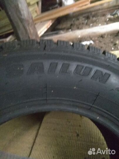 Blacklion BS87 205/70 R15 29M