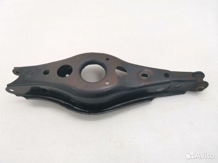 Рычаг подвески задний правый Toyota Rav4 CA40 2.2