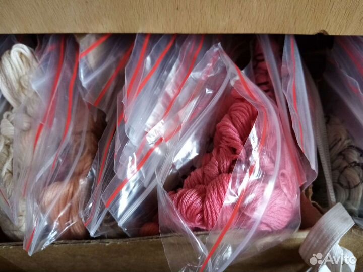 Нитки мулине в ассортименте