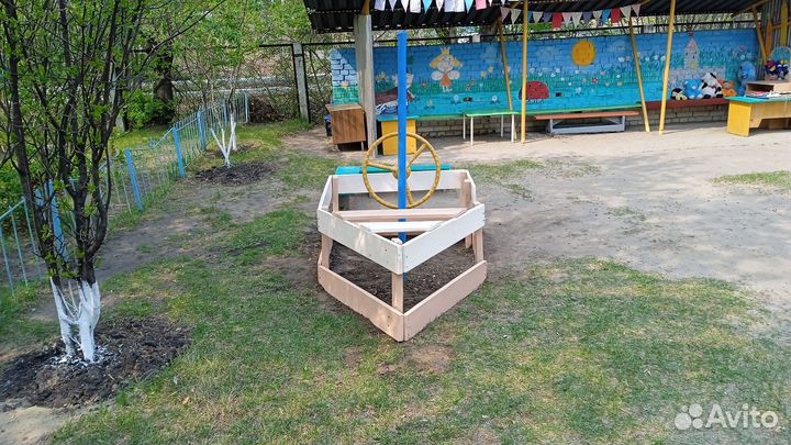 Детские игровые площадки,домики,песочницы и др