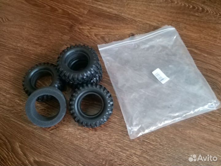 Резина новая на RC модель в 1:10 масштабе