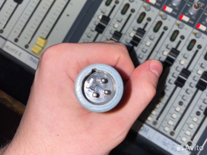 Shure beta 57a микрофон