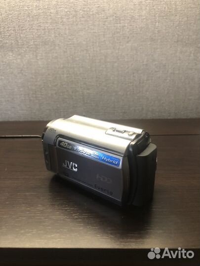 Видеокамера JVC