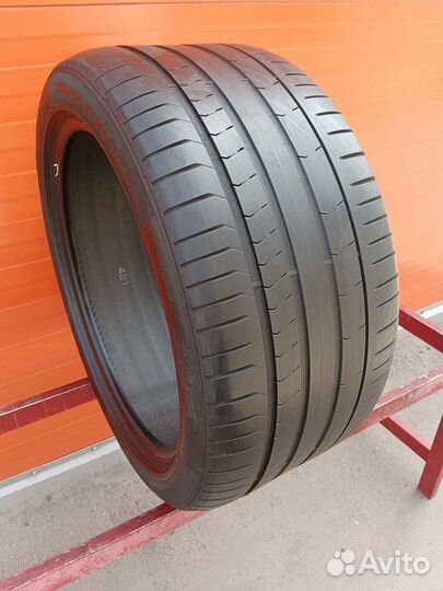 Pirelli P Zero PZ4 315/35 R20 110W