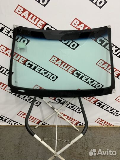 Лобовое стекло Citroen C3 Picasso Установка