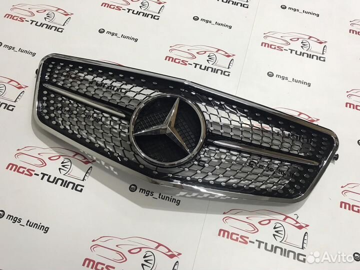 Решетка Mercedes Diamond W212 Black 09-12г