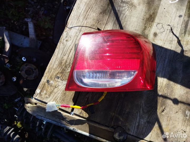 Стоп-сигнал задний правый Lexus Gs430 UZS190 3uzfe