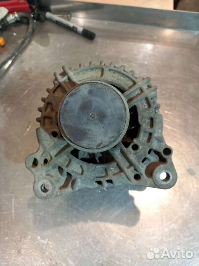 Генератор VW Jetta 5