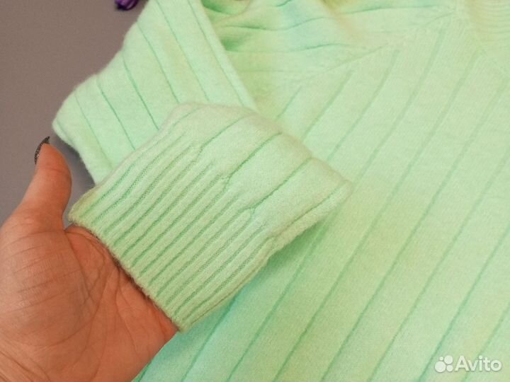 Свитер женский оверсайз с горлом