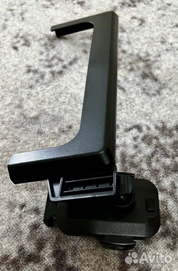 Держатель Geely Coolray (дорест)