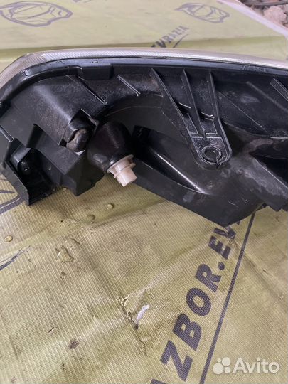 Фара передняя правая Faw v5