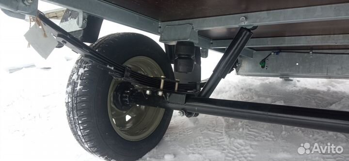 Легковой прицеп 