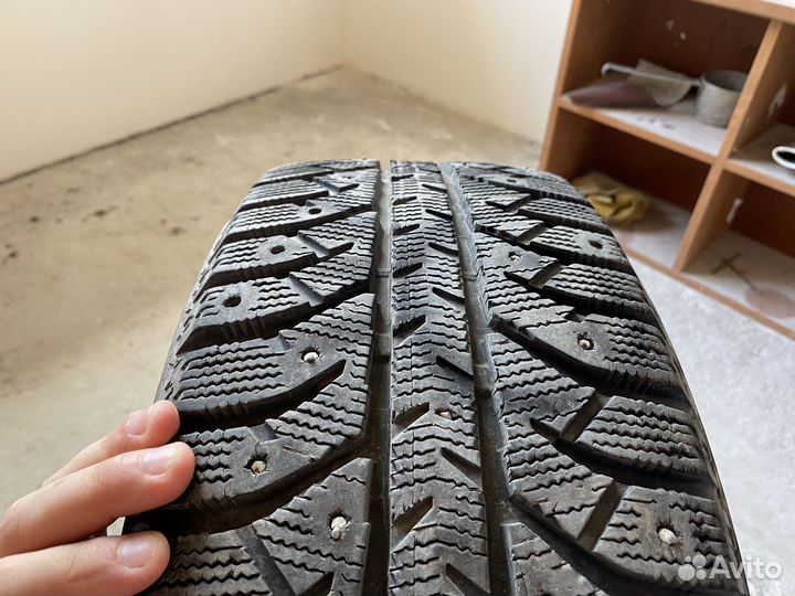 Bridgestone Ice Cruiser 7000 195/60 R15