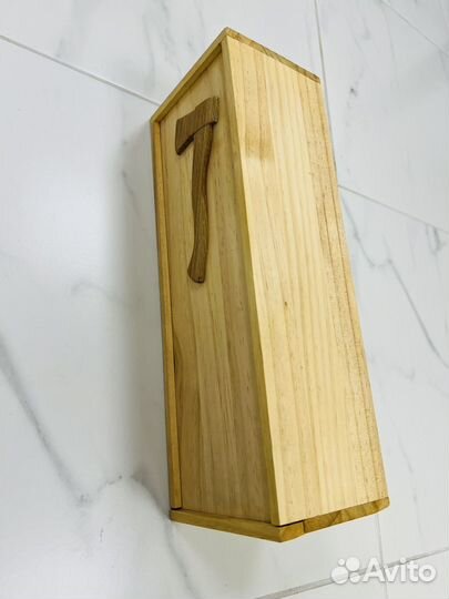 Подарочная коробка для бутылки (мебель из дерева)