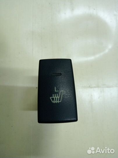 Кнопка обогрева сидений левая Hyundai Sonata седан