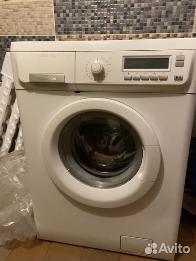 Стиральная машина Electrolux EWS-10610