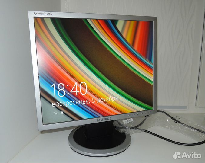 Монитор Samsung 17