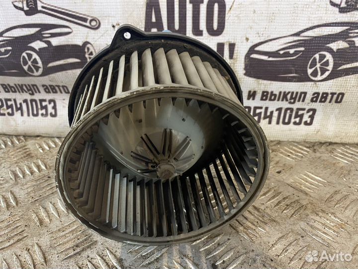 Моторчик печки mitsubishi space star