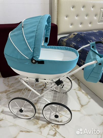 Коляска для кукол