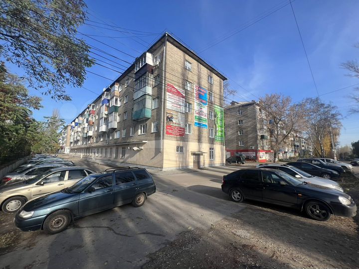 Торговая площадь, 656 м²(410,120,60,70)