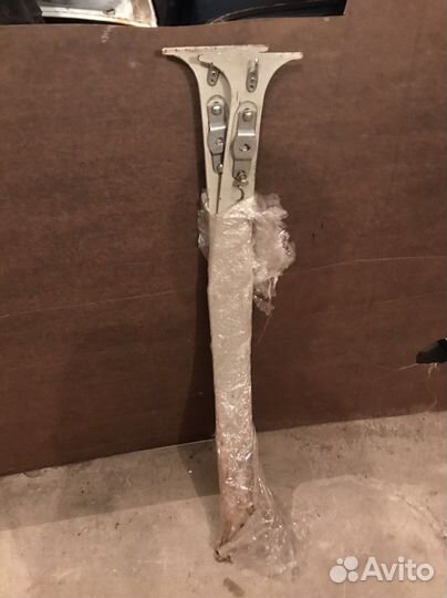 Обшивка центральной стойки газ 21