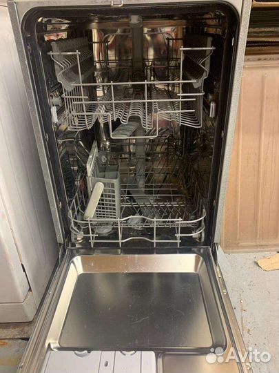 Посудомоечная машина electrolux