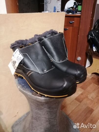Ботинки мужские зимние 43 размер, сварочные