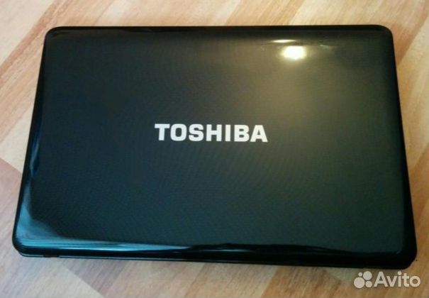 Новый стильный Toshiba 4 ядра 4 Гб 500Гб АКБ 3,5ч