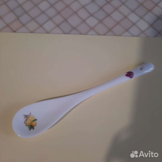 Набор подарочный фарфоровых чайных ложек