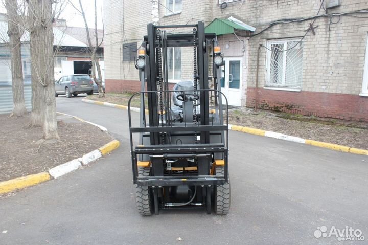 Вилочный погрузчик UN Forklift FG15, 2023