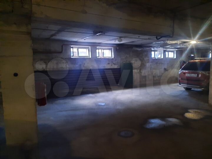 Машиноместо, 16 м²