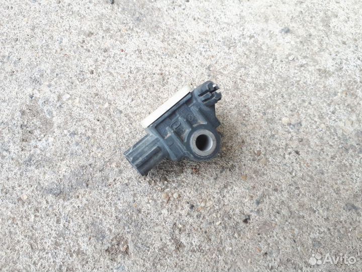 Датчик удара AIR BAG Infiniti QX56 QX80