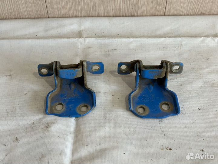 Петли двери задней правой Chery QQ Sweet