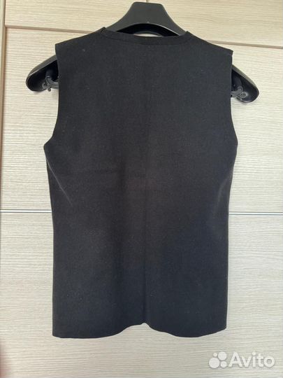 Жилеты женские