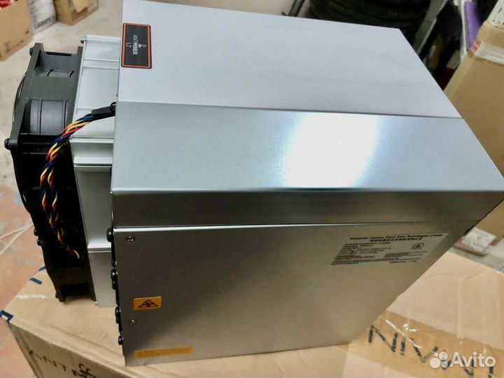 Реальное наличие Antminer L7 9050 mh/s новый