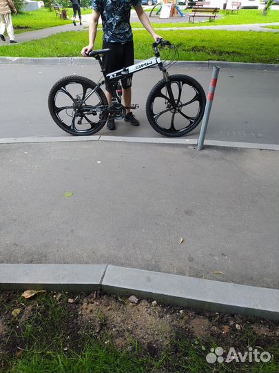 Велосипед BMW складной