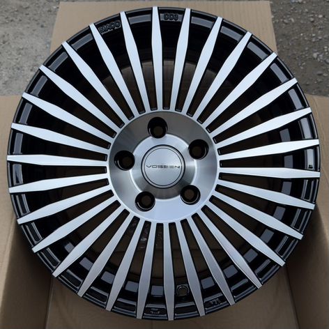 Литые диски Sakura Wheels 181 7×R16 5×114.3