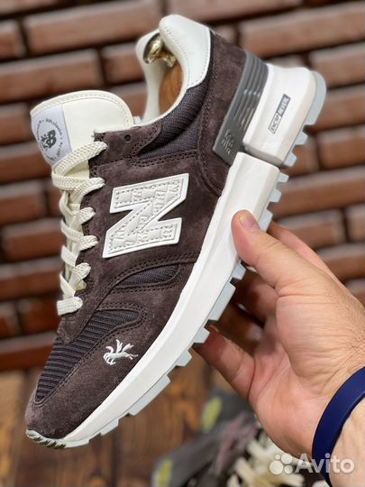 Кроссовки New Balance 1300