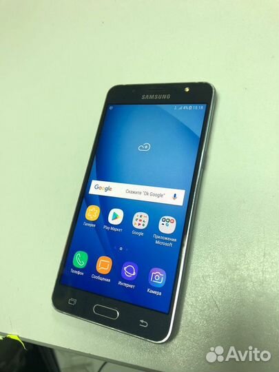 Смартфон Samsung Galaxy J5 (2016)